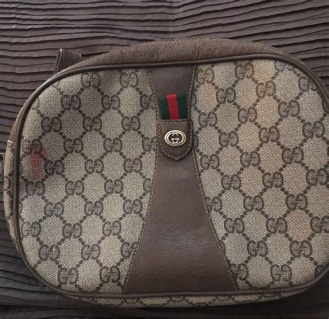 ykk zipper on gucci bag